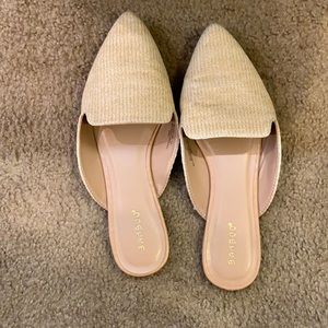 Lightly Worn Point Toe Slip On Sandal